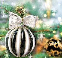 Maki Black and White Bauble on Spruce Serviettes