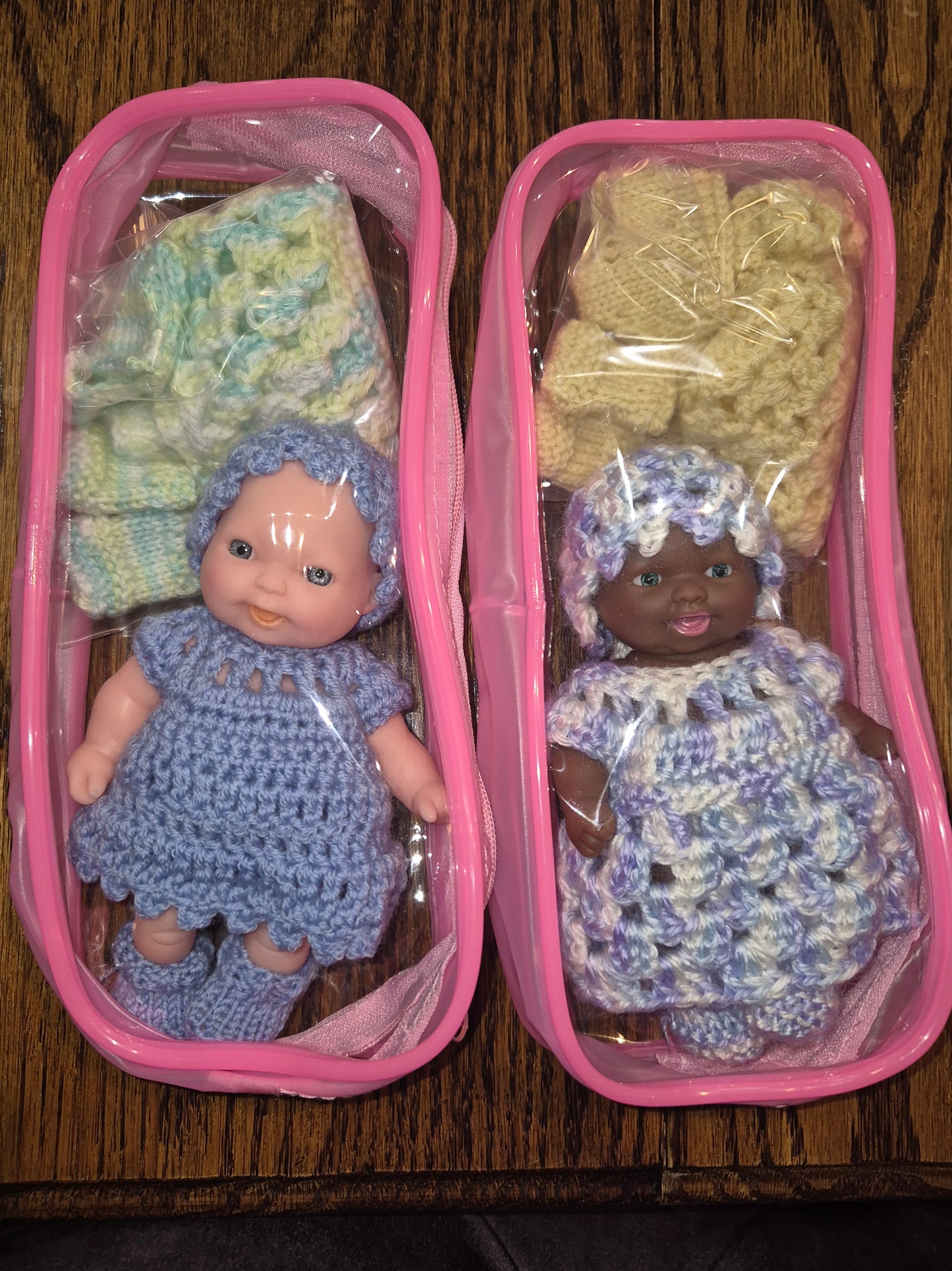 5" Doll Set in Zip Case with 2 Crochet Outfits