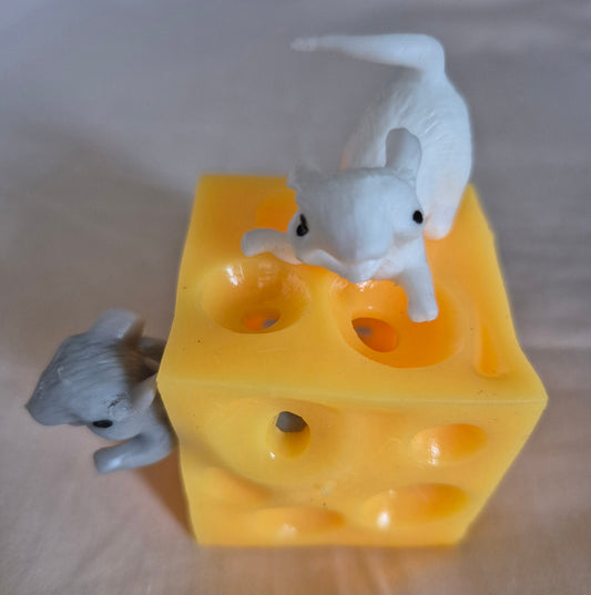 Fun Squishy Holey Cheese and Mouse Toy Set