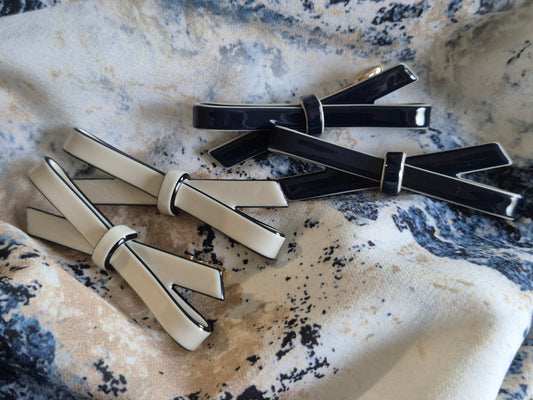 'Shayla' Resin Bow on Alligator Clip - Pair