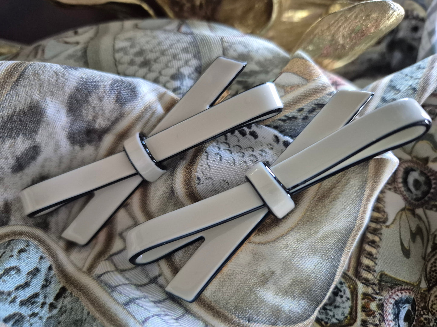 Resin Bow on Alligator Clip - Pair