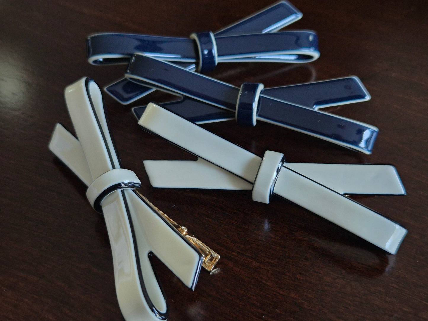 Resin Bow on Alligator Clip - Pair
